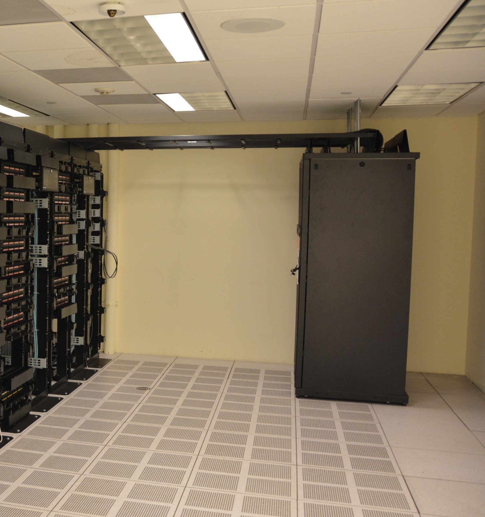 Secure server cabinet in a data center